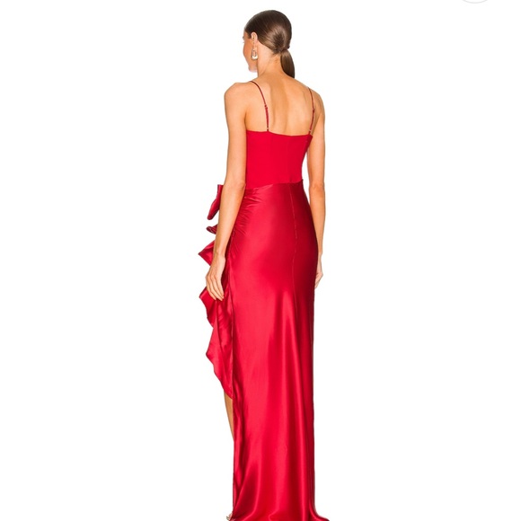 Absolutely stunning, red gown from Revolve - Picture 3 of 7